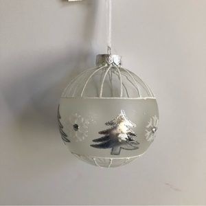 Holiday Lane Snowdaze Snowflake Tree Ball Ornament, NWT